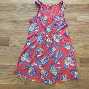 Gently used floral maternity tank top. Size Small